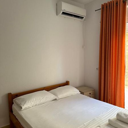Vila Lemon Tree Sarandë Eksteriør billede