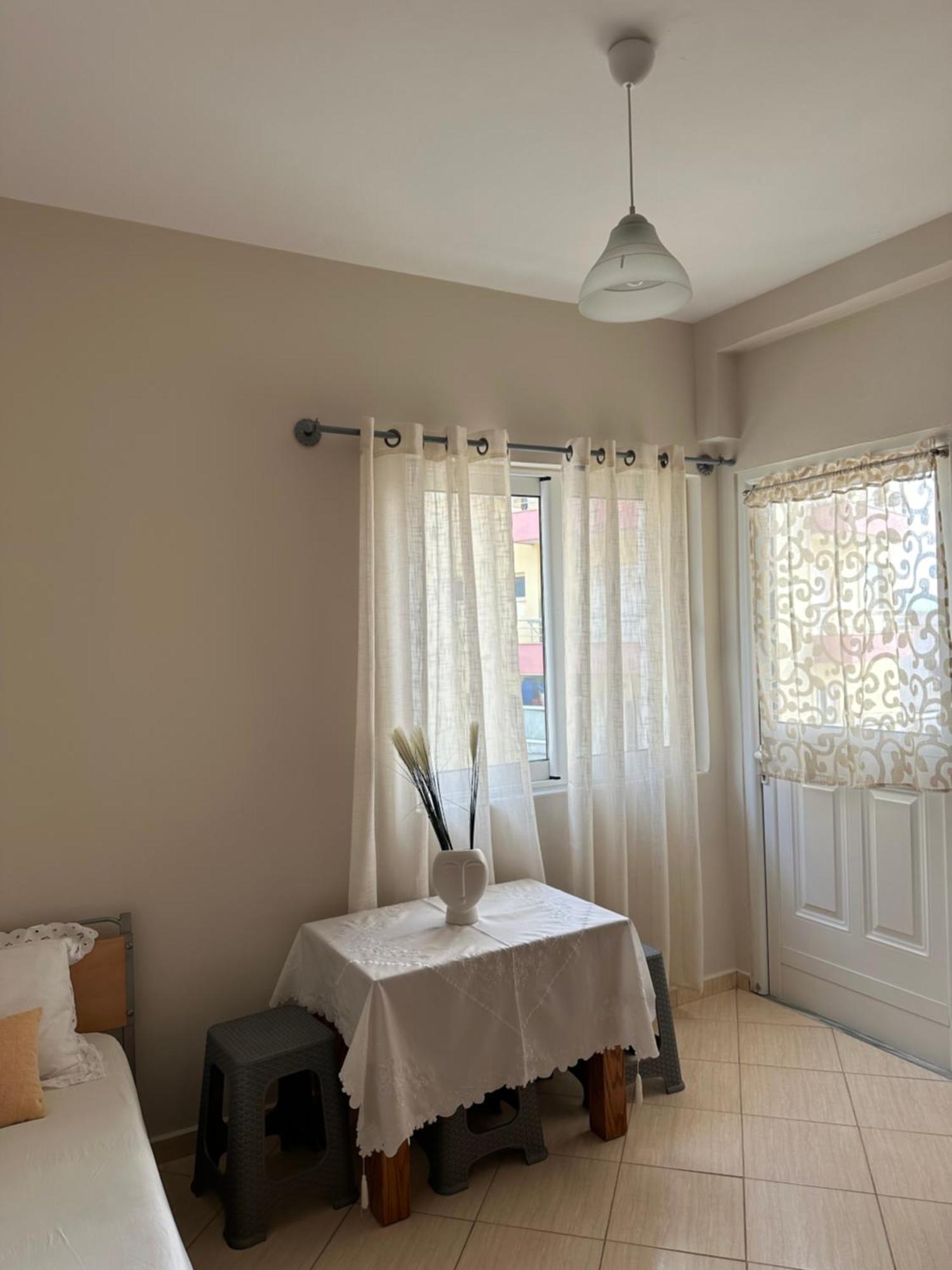 Vila Lemon Tree Sarandë Eksteriør billede