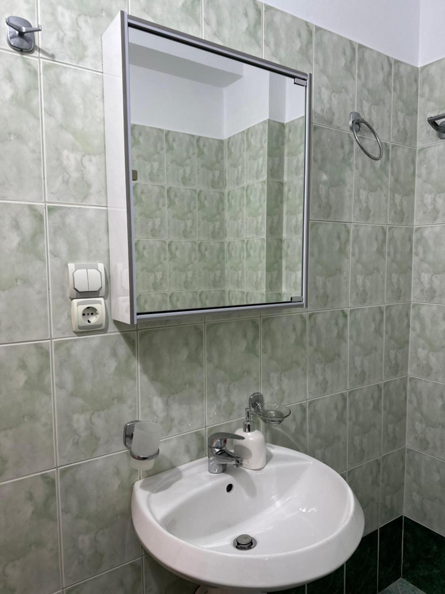 Vila Lemon Tree Sarandë Eksteriør billede