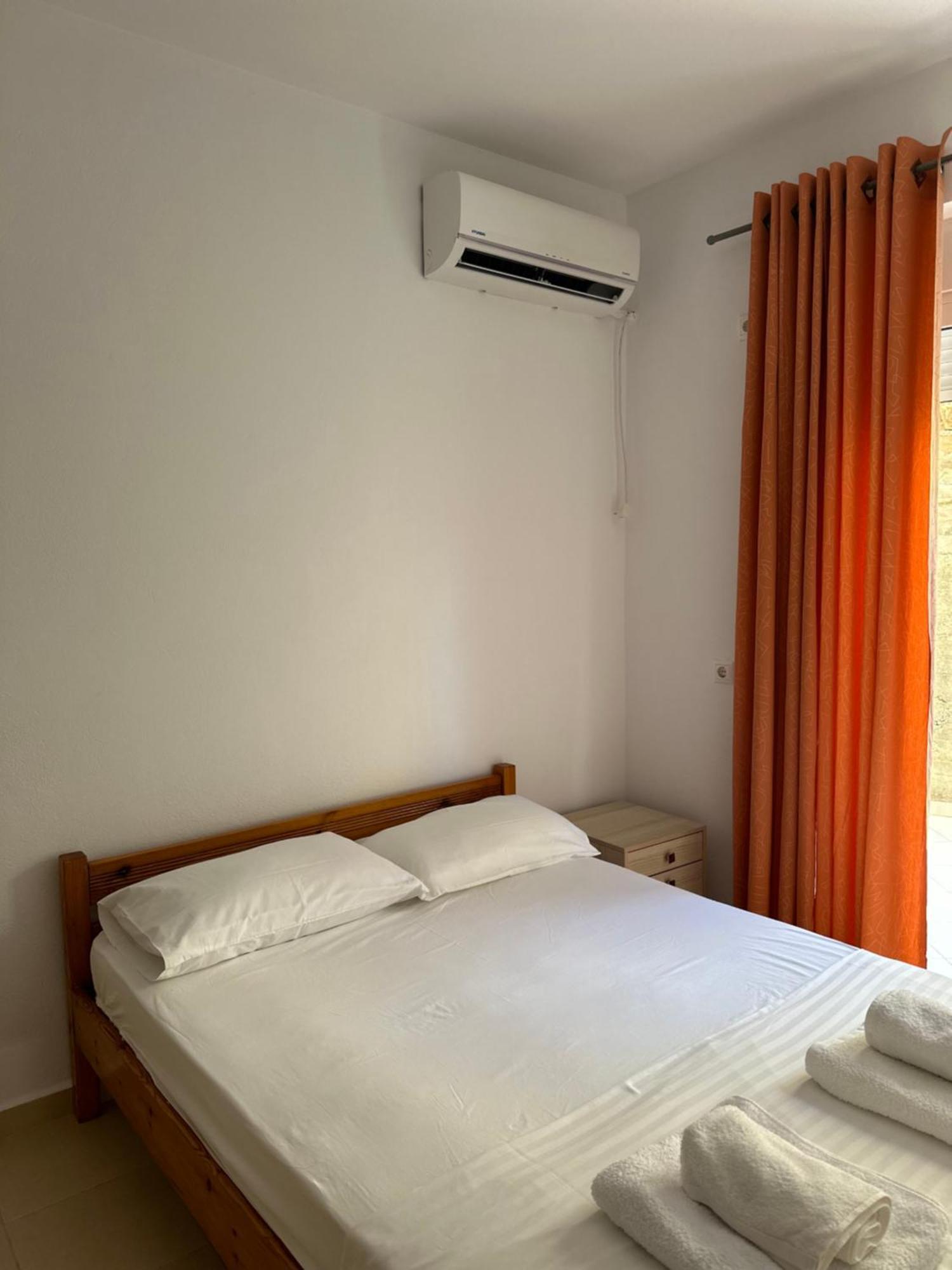 Vila Lemon Tree Sarandë Eksteriør billede